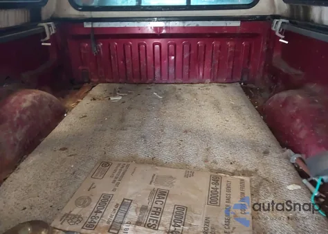 2002 Ford F150 z USA, uszkodzony, nr VIN 2FTRX17W32CA35548